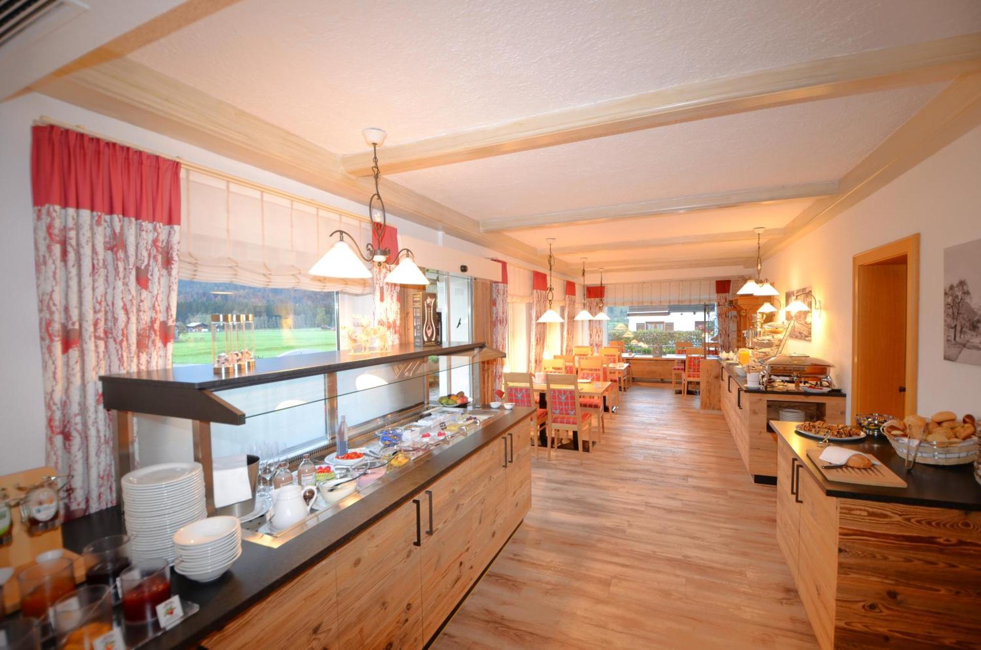 Hotel Cafe Fuggerhof Oberstdorf Exterior foto
