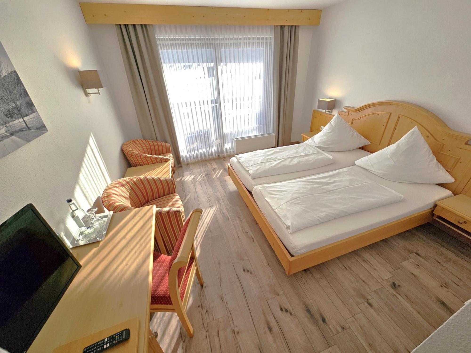 Hotel Cafe Fuggerhof Oberstdorf Exterior foto
